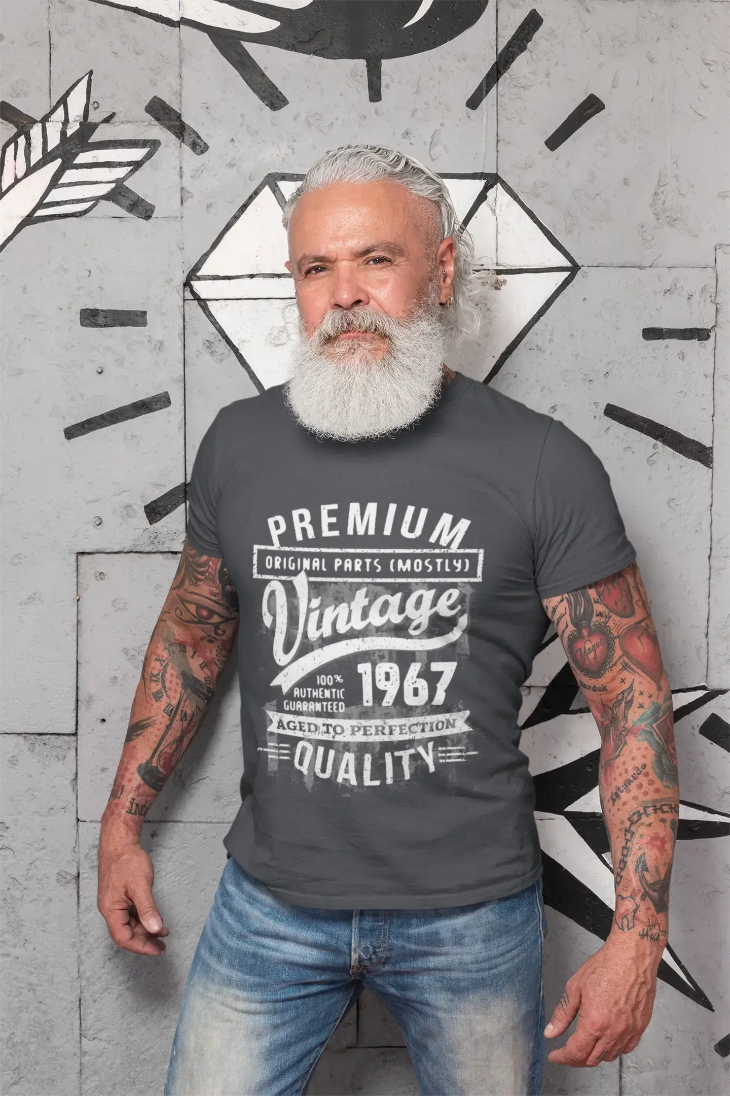 ULTRABASIC - Graphic Men's 1967 Aged to Perfection Birthday Gift T-Shirt