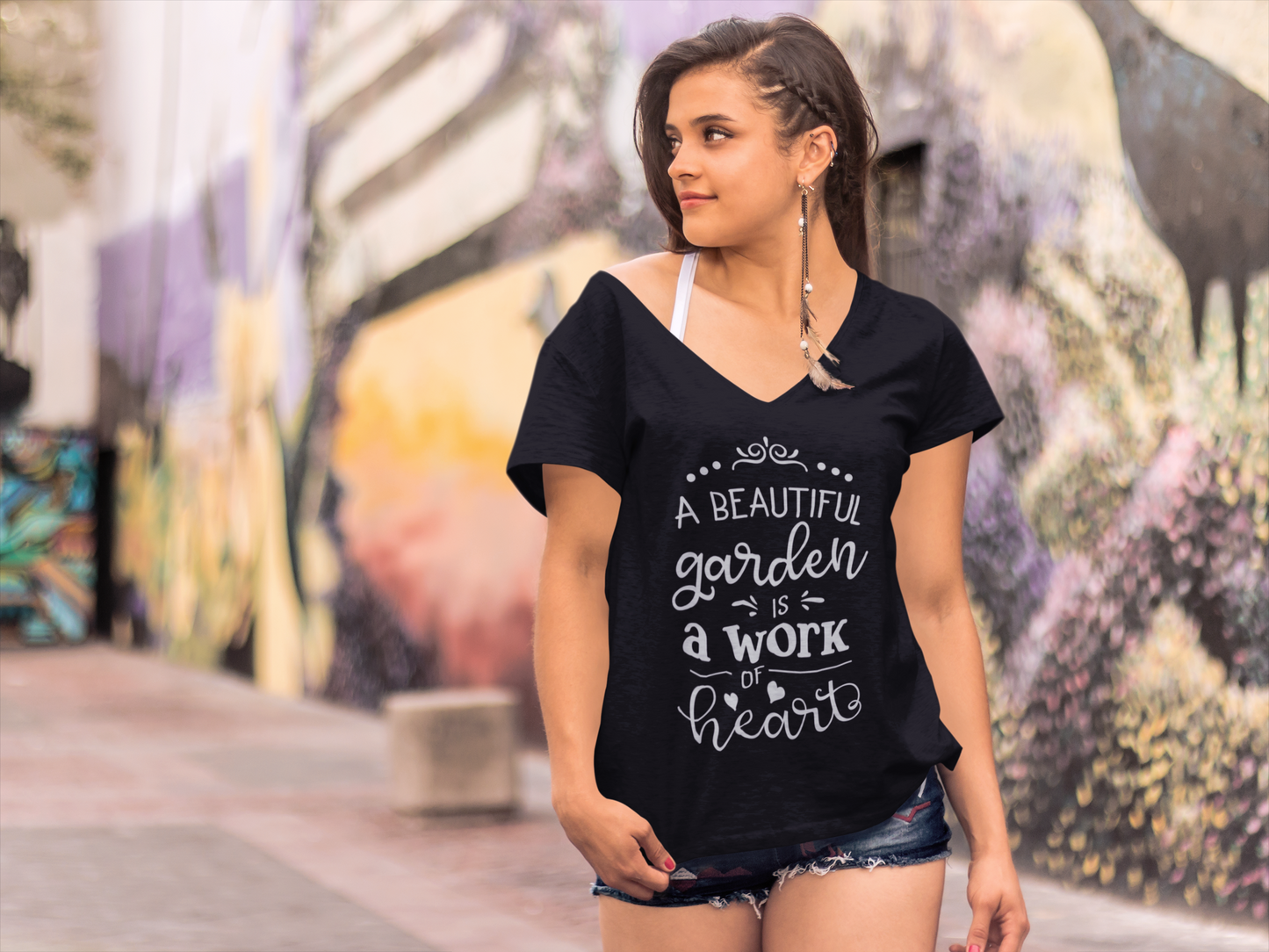 ULTRABASIC Women's T-Shirt A Beautiful Garden is a Work of Heart - Funny Tee Shirt Tops
