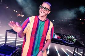 DJ Snake summoned the most popular world repertoire in the mega-yahoo "Enzo"