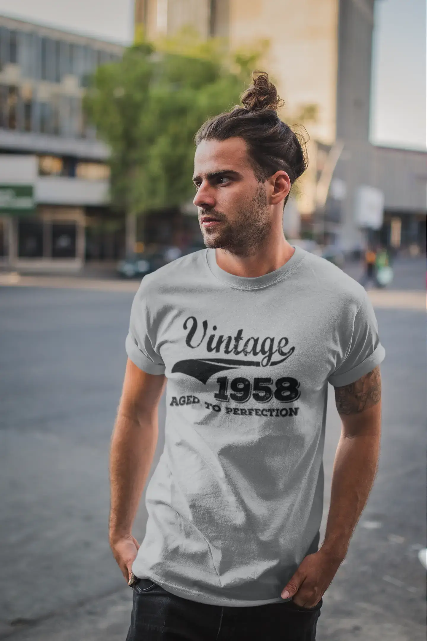 Vintage Aged to Perfection 1958, Gris, T-shirt à manches courtes et col rond pour hommes, t-shirt cadeau 00346