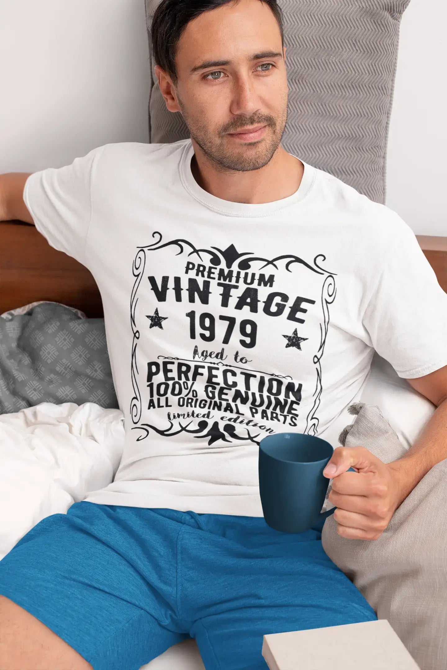 Premium Vintage Jahr 1979, Weiß, Kurzarm-Rundhals-T-Shirt für Herren, Geschenk-T-Shirt 00349