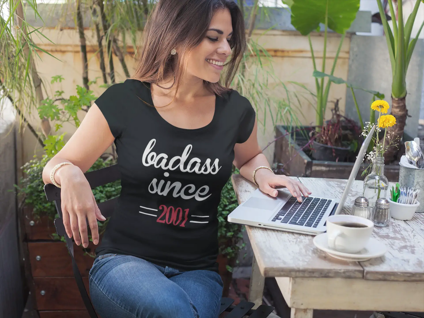 Badass Since 2001 Women's T-shirt Noir Anniversaire Cadeau 00432