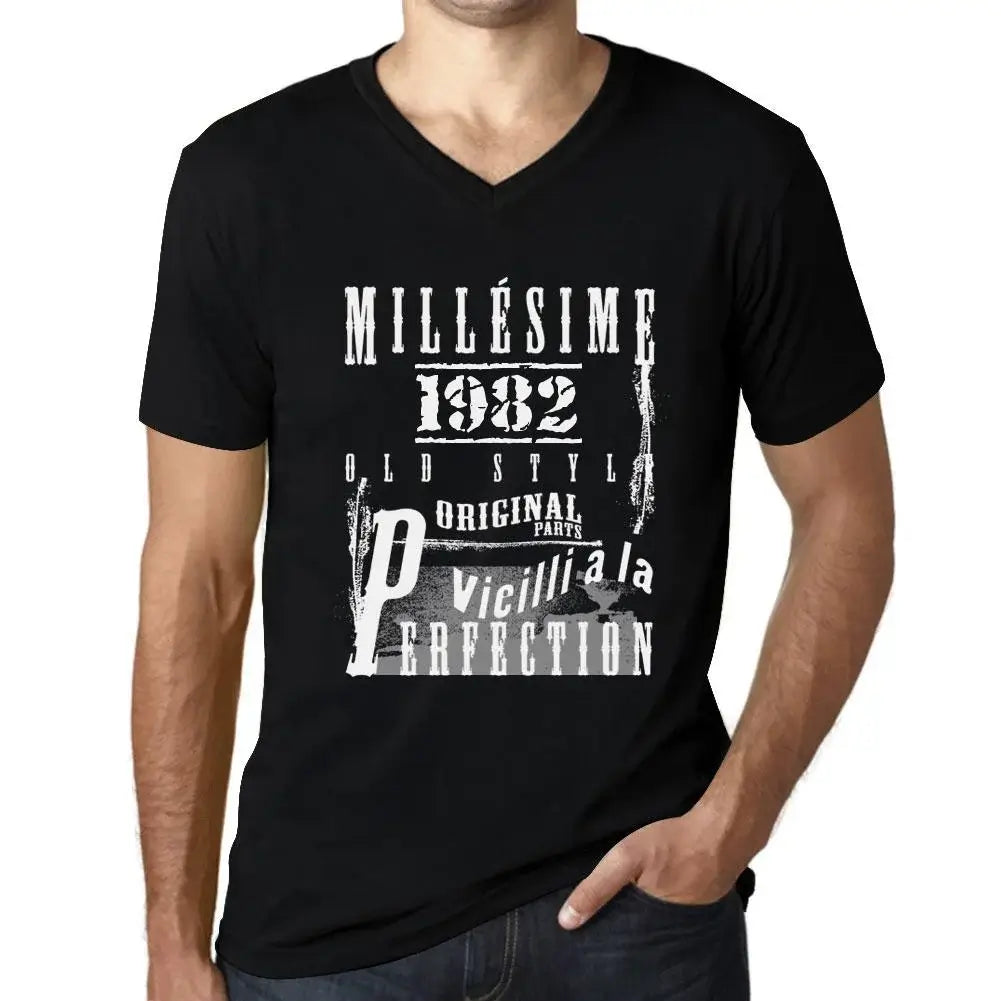 Men's Graphic T-Shirt V Neck Vintage Aged to Perfection 1982 – Millésime Vieilli à la Perfection 1982 – 42nd Birthday Anniversary 42 Year Old Gift 1982 Vintage Eco-Friendly Short Sleeve Novelty Tee