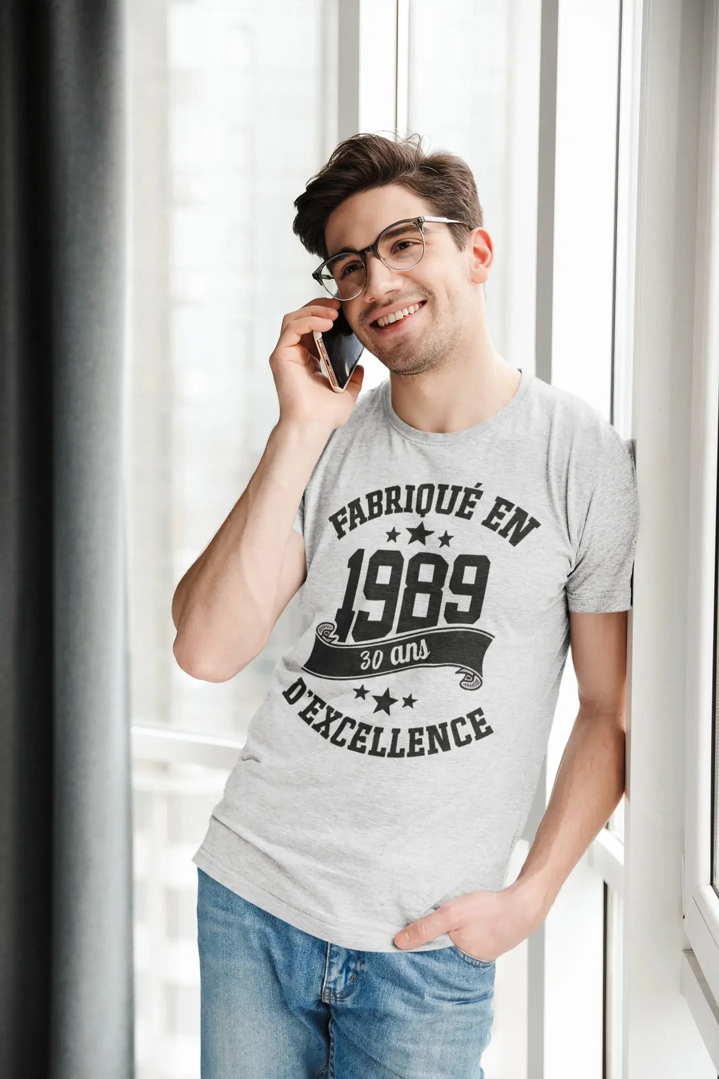 Ultrabasic - Fabriqué en 1989, 30 Ans d'être Génial Unisex T-Shirt