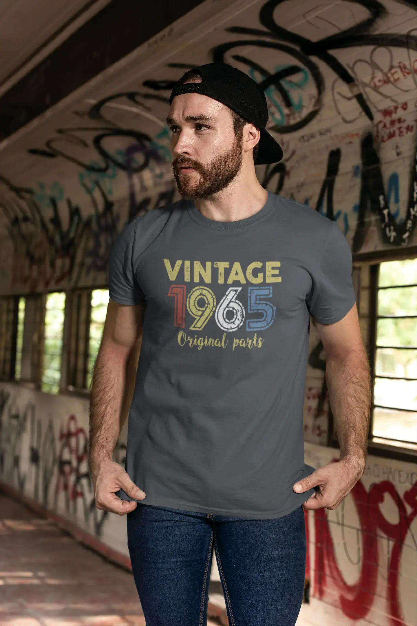 ULTRABASIC - Graphic Printed Men's Vintage 1965 T-Shirt Deep Black