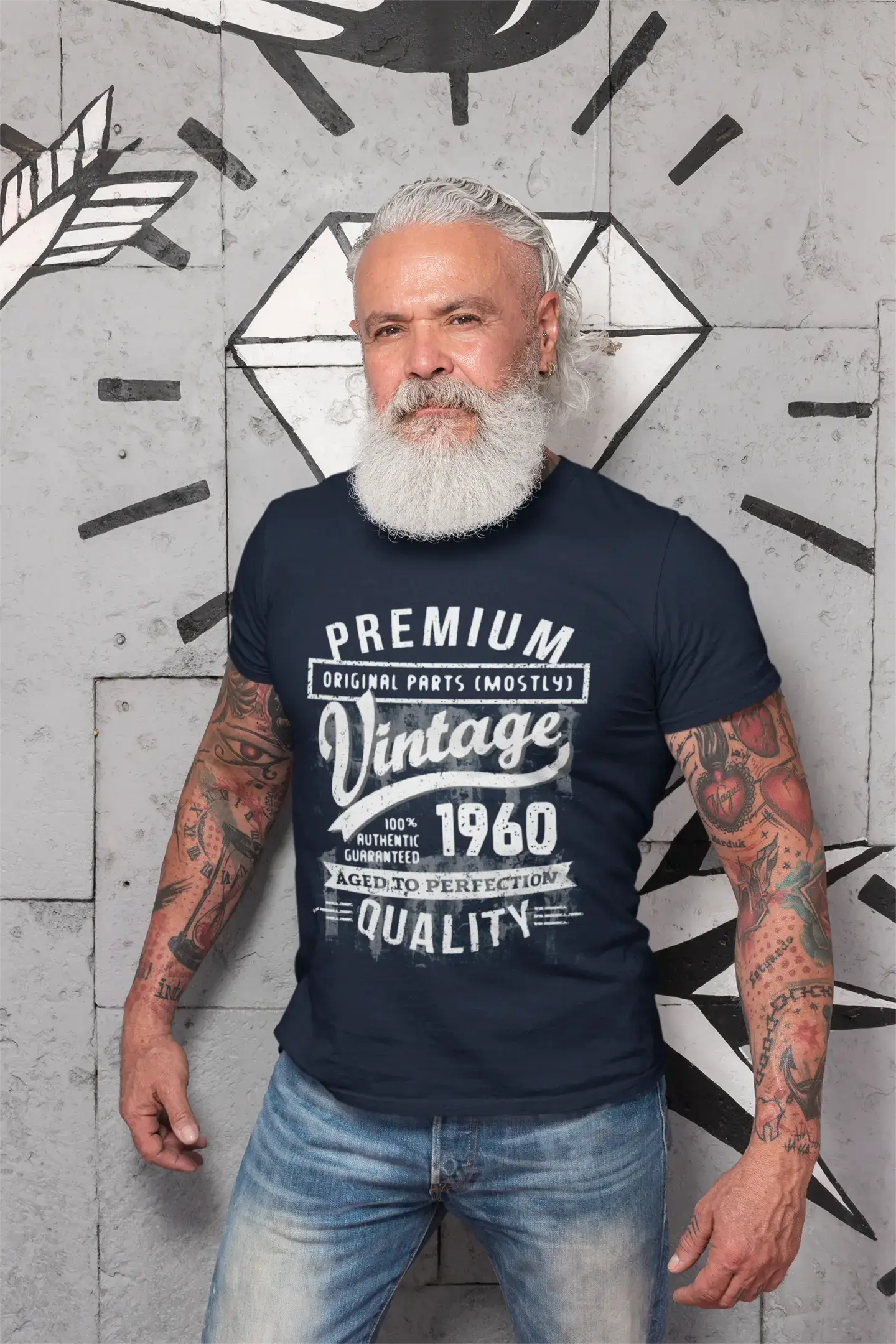 ULTRABASIC – <span>Grafisches</span> <span>Herren</span> -T-Shirt „1960 Aged to Perfection“ <span>als</span> <span>Geburtstagsgeschenk</span>