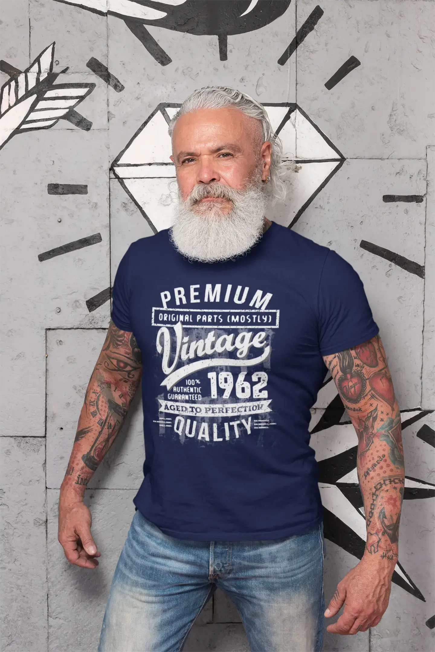 ULTRABASIC – <span>Grafisches</span> <span>Herren</span> -T-Shirt „1962 Aged to Perfection“ <span>als</span> <span>Geburtstagsgeschenk</span>
