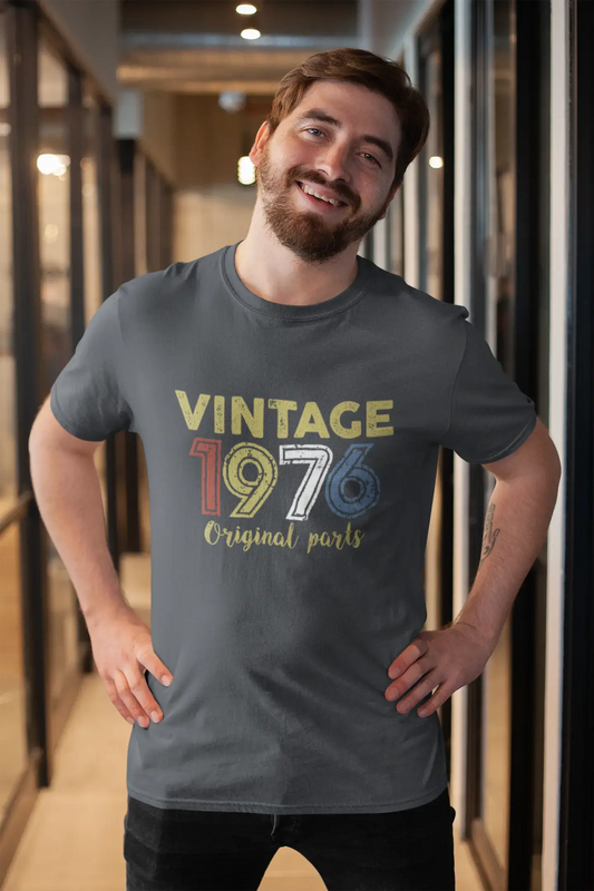 ULTRABASIC - Graphic Printed Men's Vintage 1976 T-Shirt Deep Black