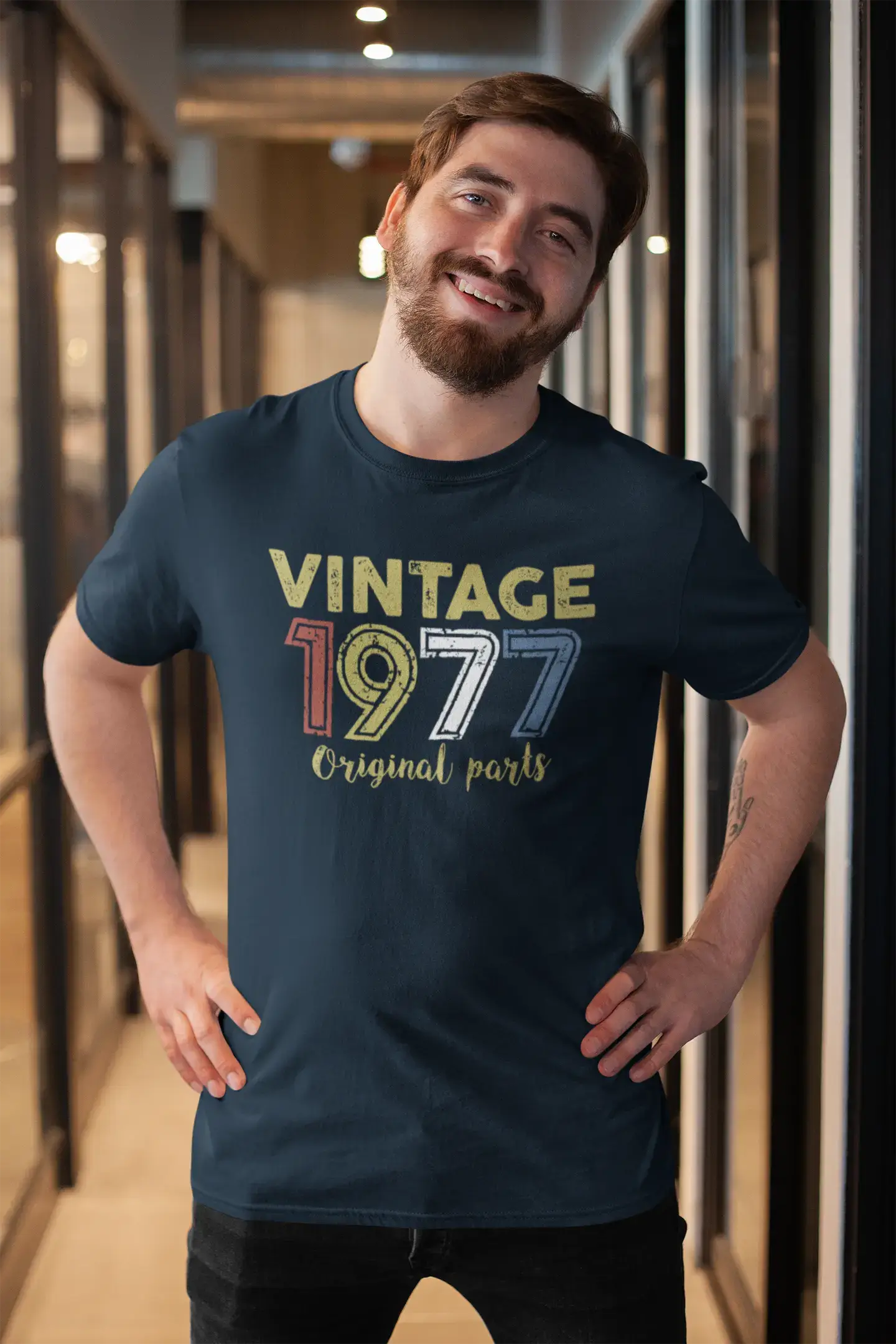 ULTRABASIC - Graphic Printed Men's Vintage 1977 T-Shirt Navy