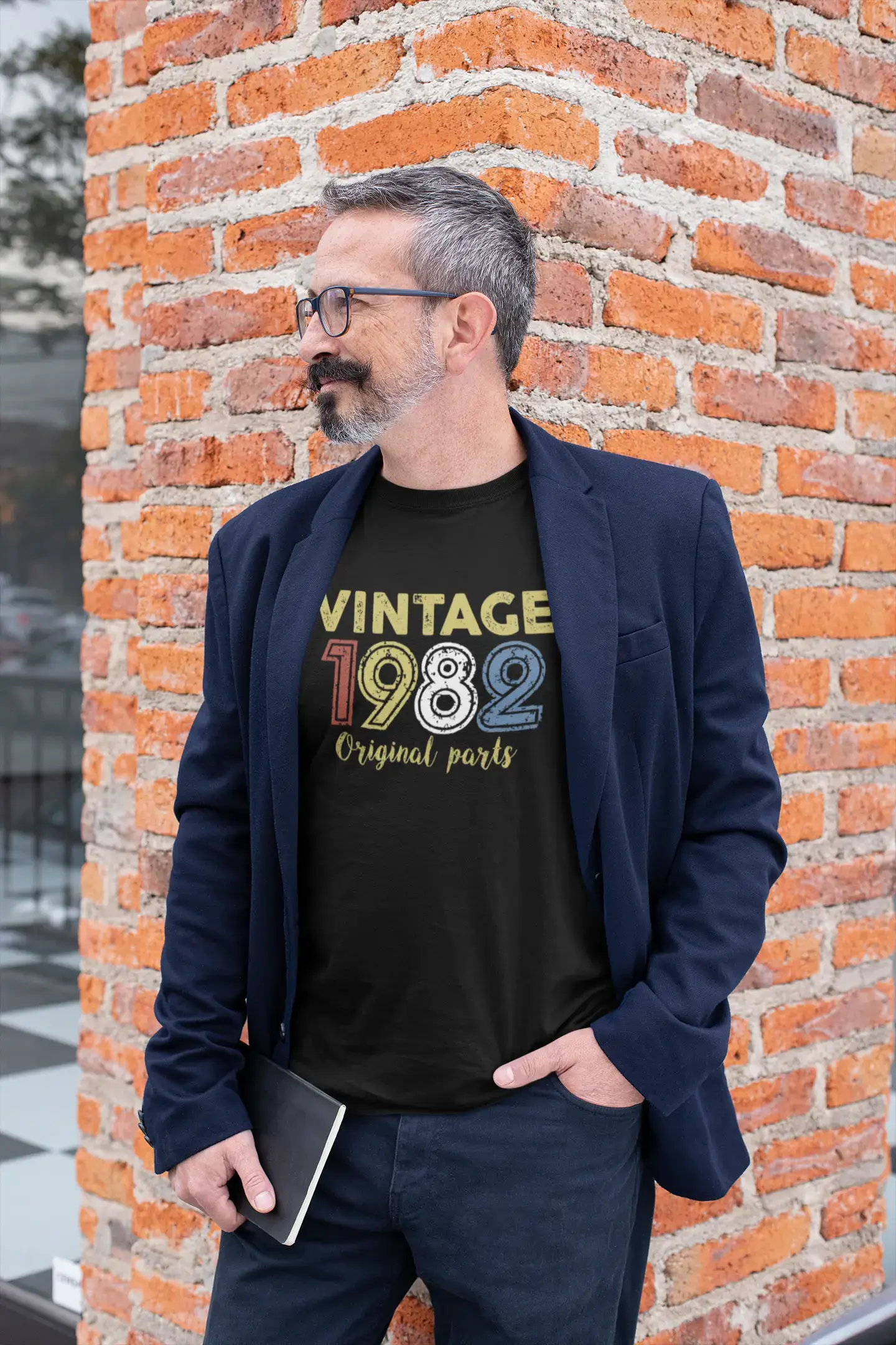 ULTRABASIC - Graphic Printed Men's Vintage 1982 T-Shirt Navy