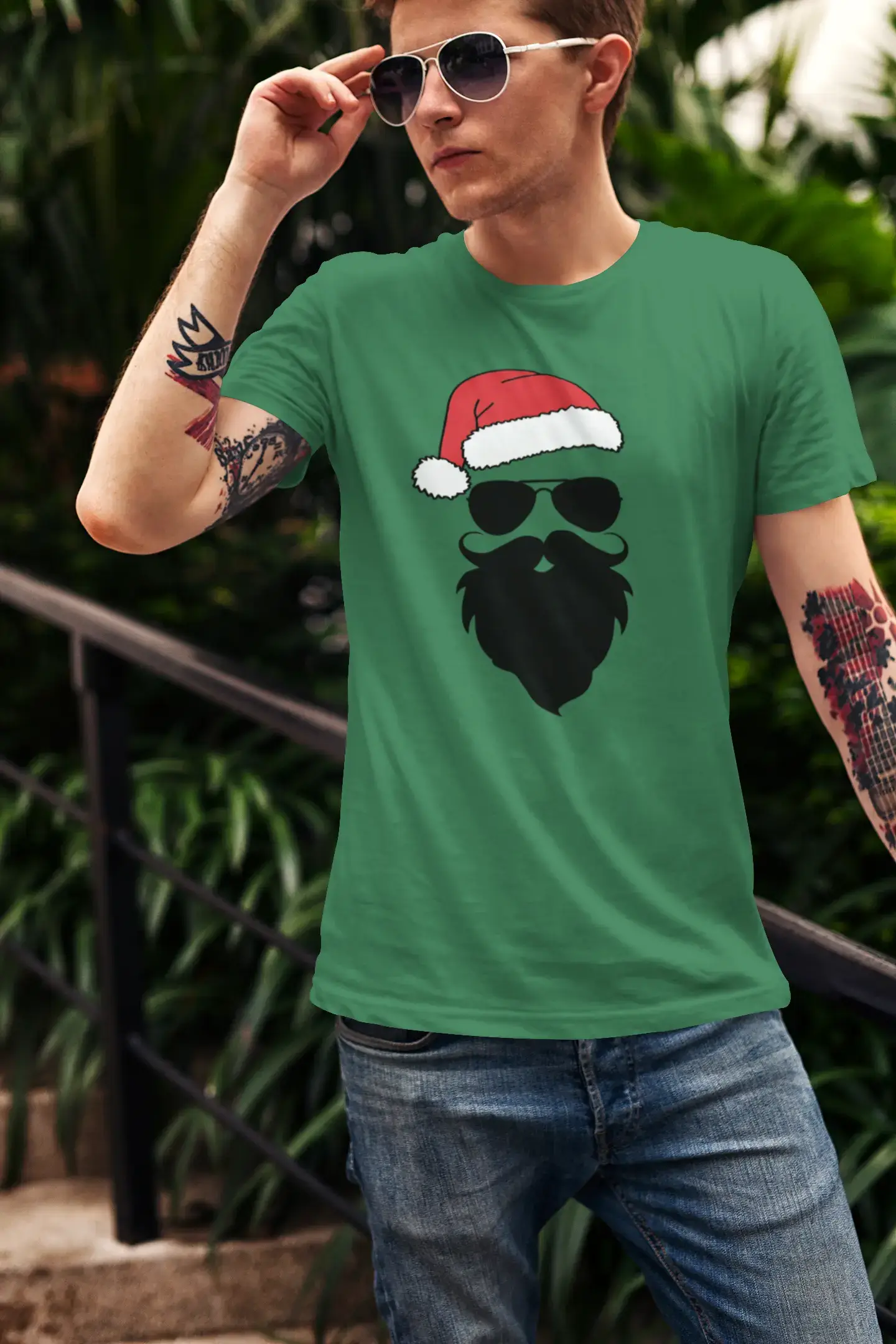 ULTRABASIC - Graphic Men's Funny Santa Cool Christmas T-Shirt Gift Tee Red