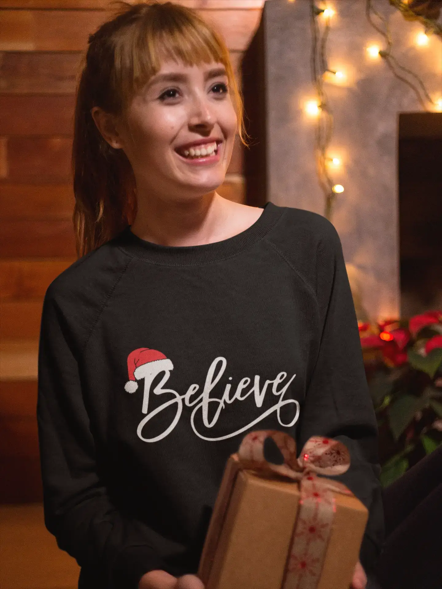 ULTRABASIC - Graphic Women's Christmas Believe Hat Cute Sweatshirt Xmas Gift Ideas French Navy
