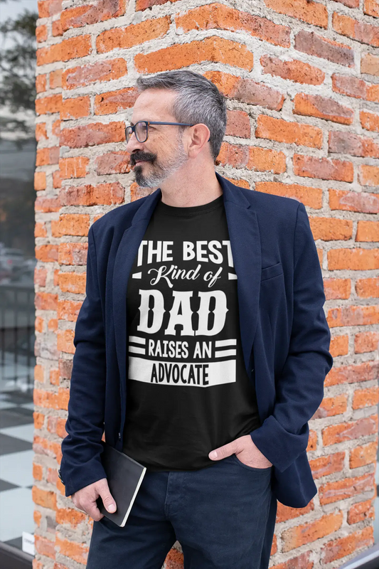 ULTRABASIC Herren-Grafik-T-Shirt „Dad Raises an Advocate“.