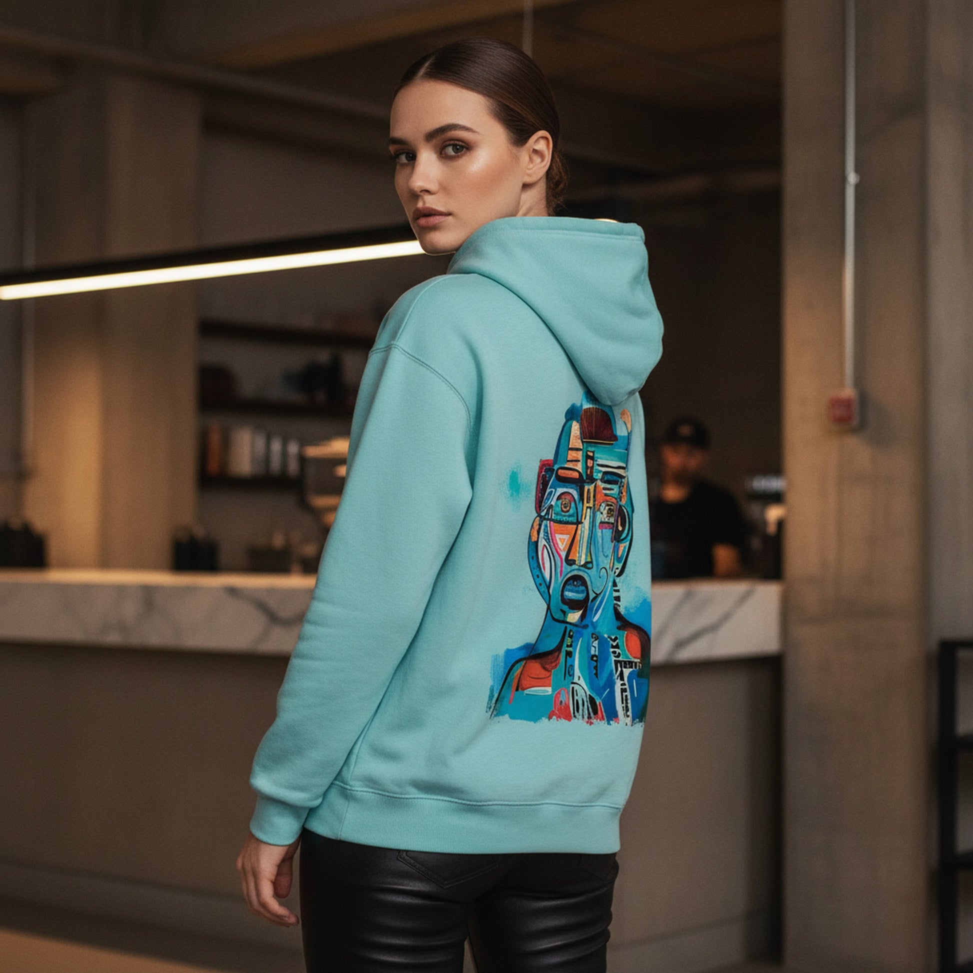 Condor 0017-295-CON — Editorial — Shoulder glance