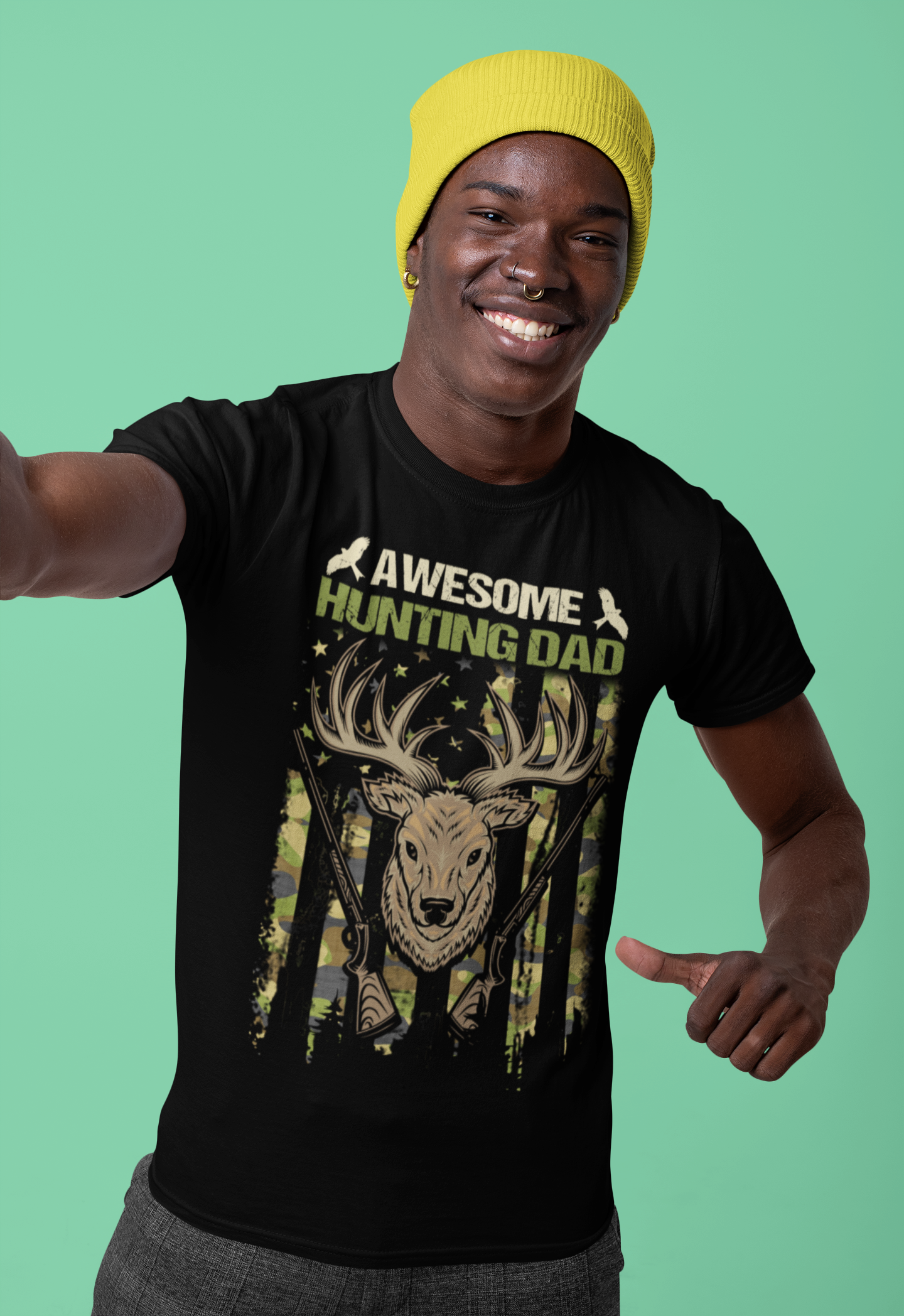 ULTRABASIC Men's T-Shirt Awesome Hunting Dad - Deer Hunter Tee Shirt