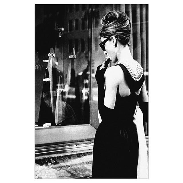 Audrey Hepburn Black and White Fashion Poster Canvas Wall Art Print Flower Painting for Living Room Modern Home Decor Pictures