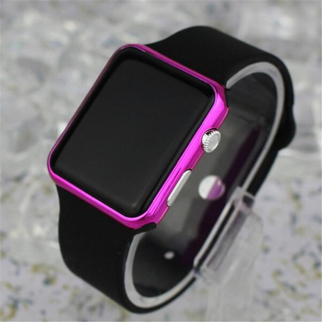 2017 nouveau chaud carré miroir visage bande de Silicone montre numérique rouge montres LED cadre en métal montre-bracelet Sport horloge heures 4 couleur