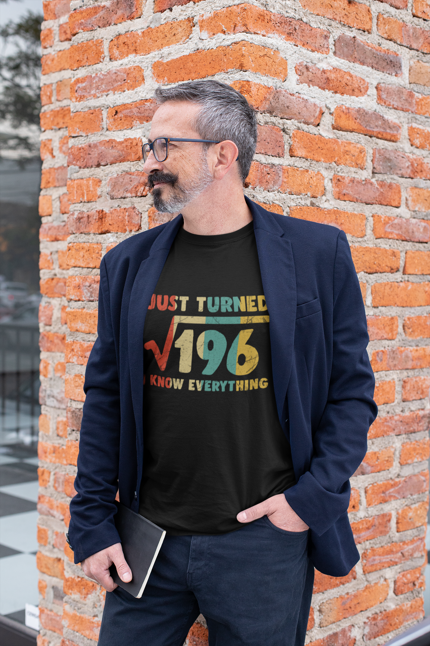 ULTRABASIC Herren-Vintage-T-Shirt „Just Turned 14 – I Know Everything“, lustiges Nerd-T-Shirt zum 14. Geburtstag