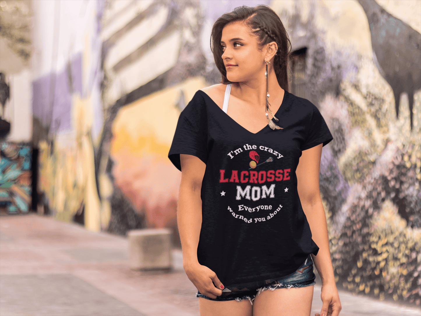 ULTRABASIC Damen-T-Shirt mit V-Ausschnitt „I'm the Crazy Lacrosse Mom“ – lustiges Mutter-T-Shirt