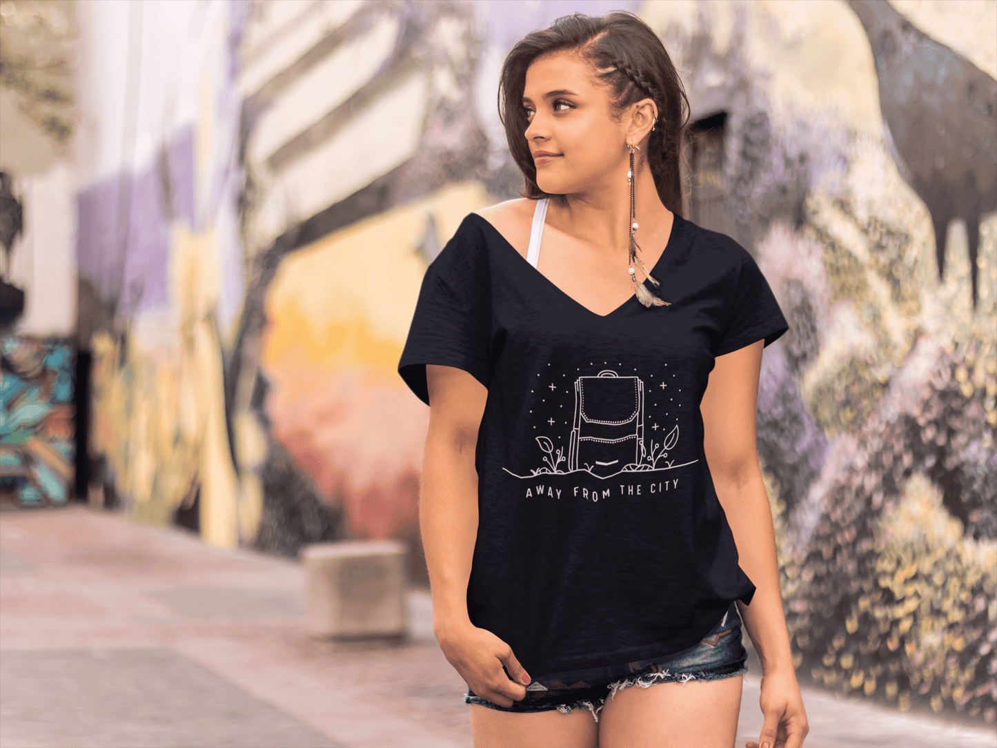 ULTRABASIC Women's T-Shirt Adventure Shirt - Away from the City - Novelty Shirts for Women Black