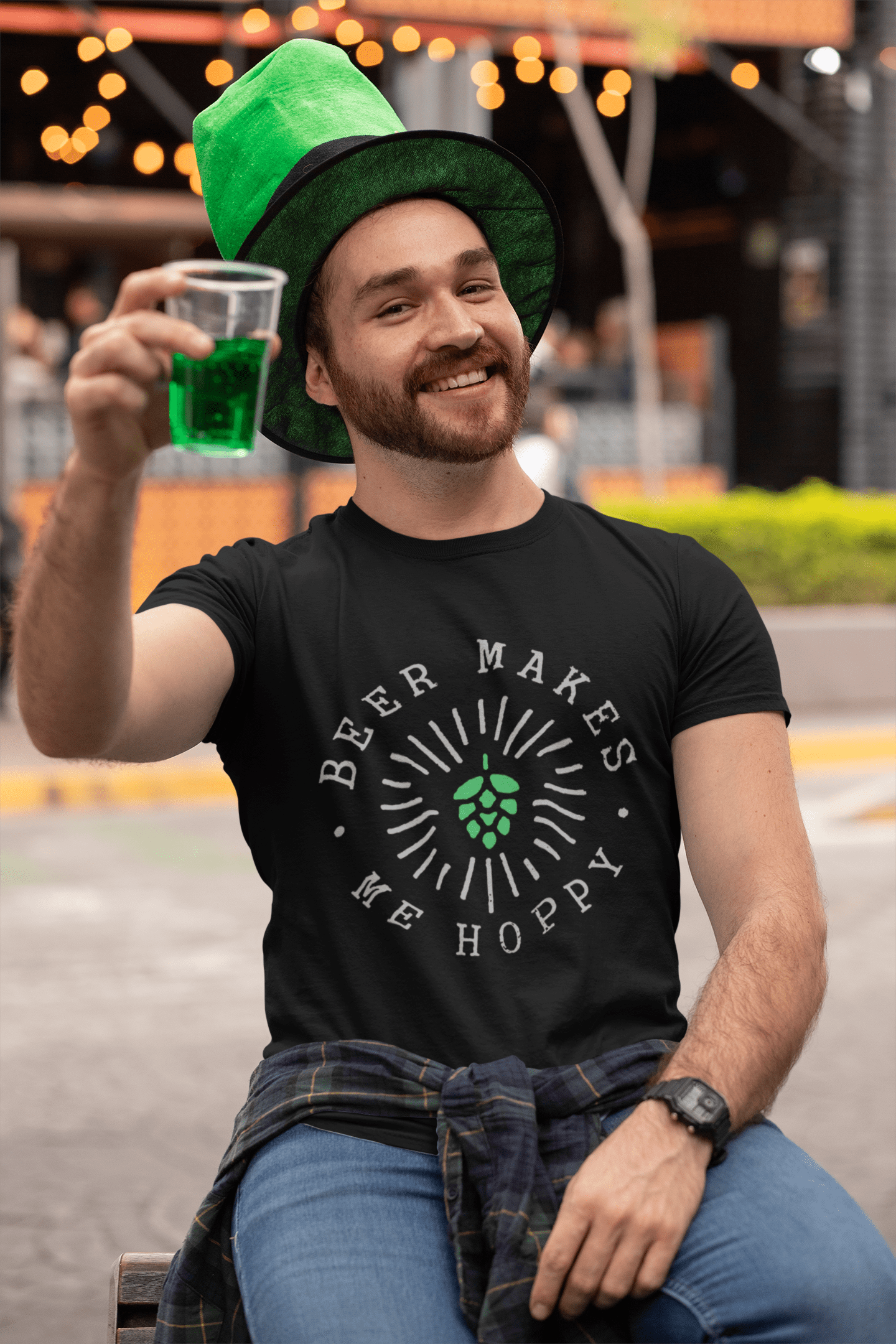 • <span>Graphique</span> unisexe bière me rend houblonné T-Shirt drôle hommes T-Shirt décontracté <span>noir profond</span> col rond