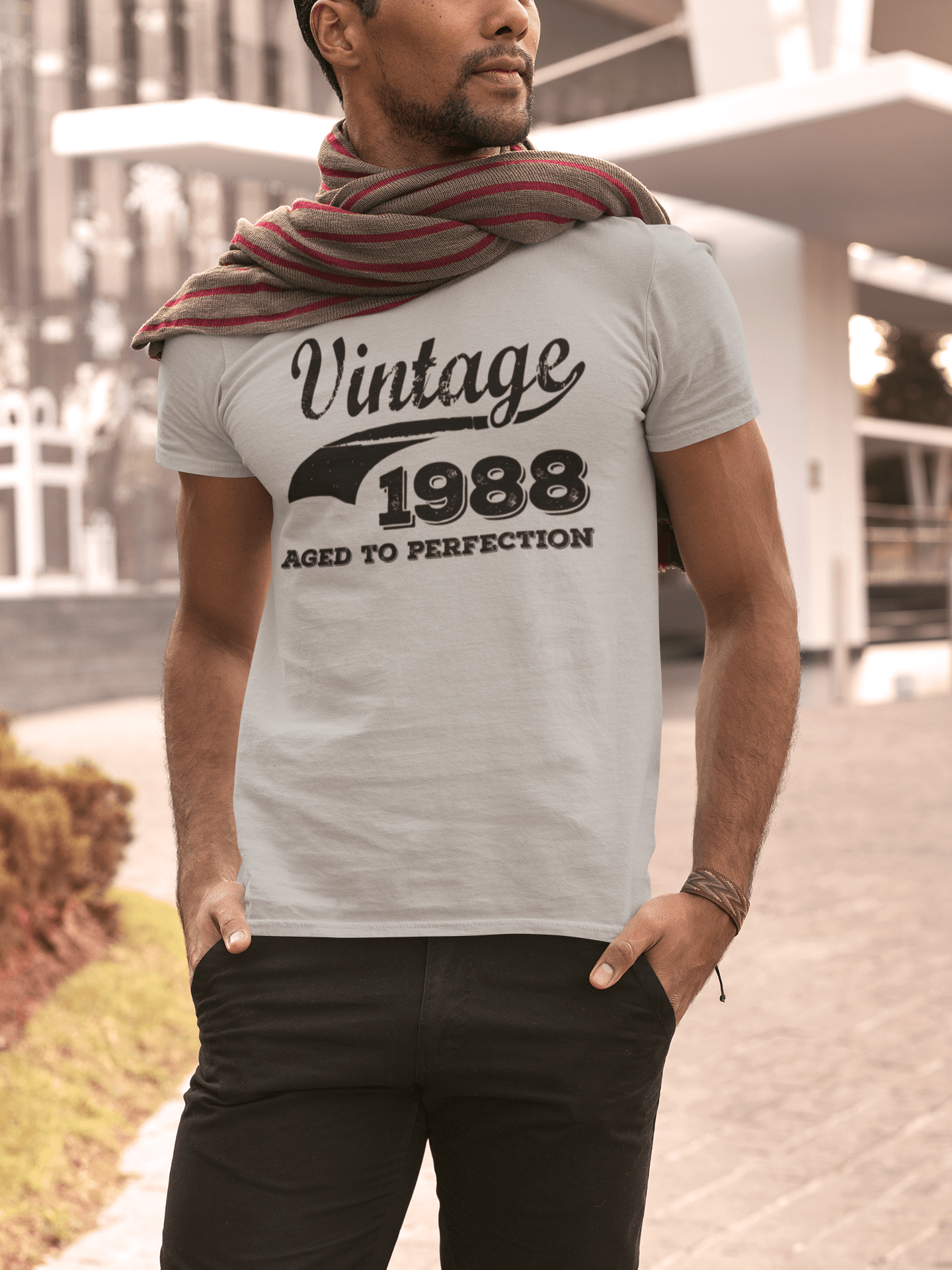 Vintage Aged to Perfection 1988, Gris, T-shirt à manches courtes et col rond pour hommes, t-shirt cadeau 00346