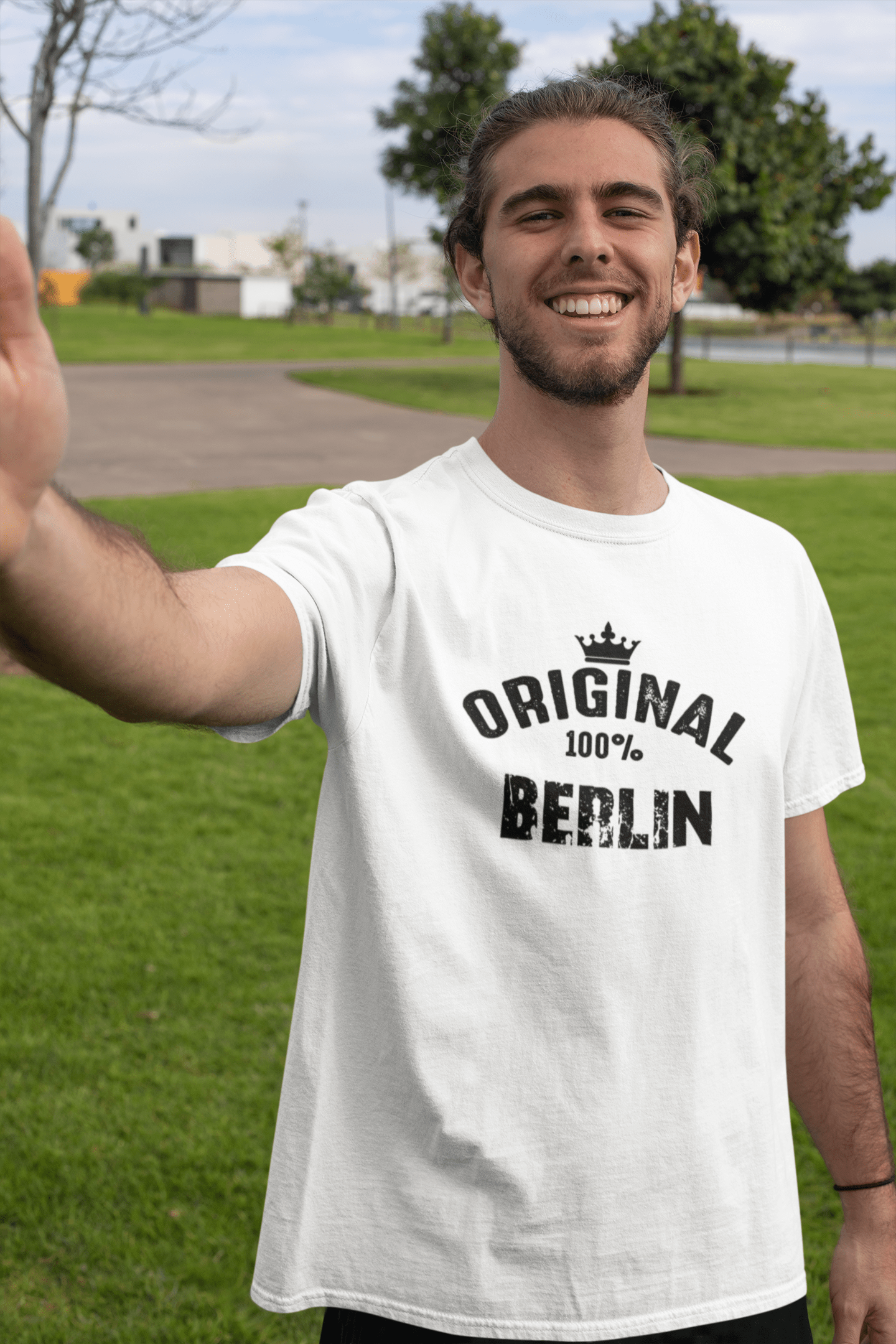 • berlin, 100% blanc ville allemande, T-shirt <span>manches courtes</span> <span>col rond</span> <span>Homme</span> 00001