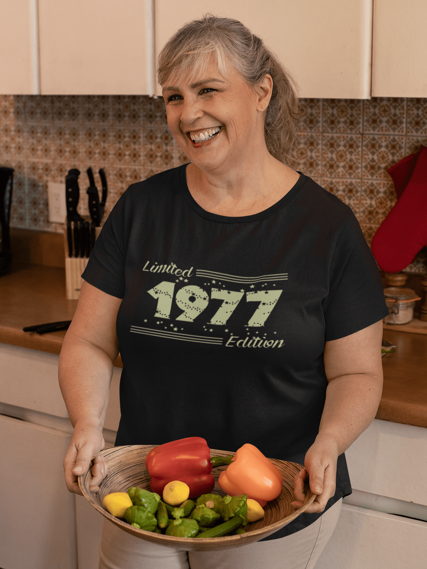 1977 Limited Edition Star, Damen T-Shirt, Schwarz, Geburtstagsgeschenk 00383